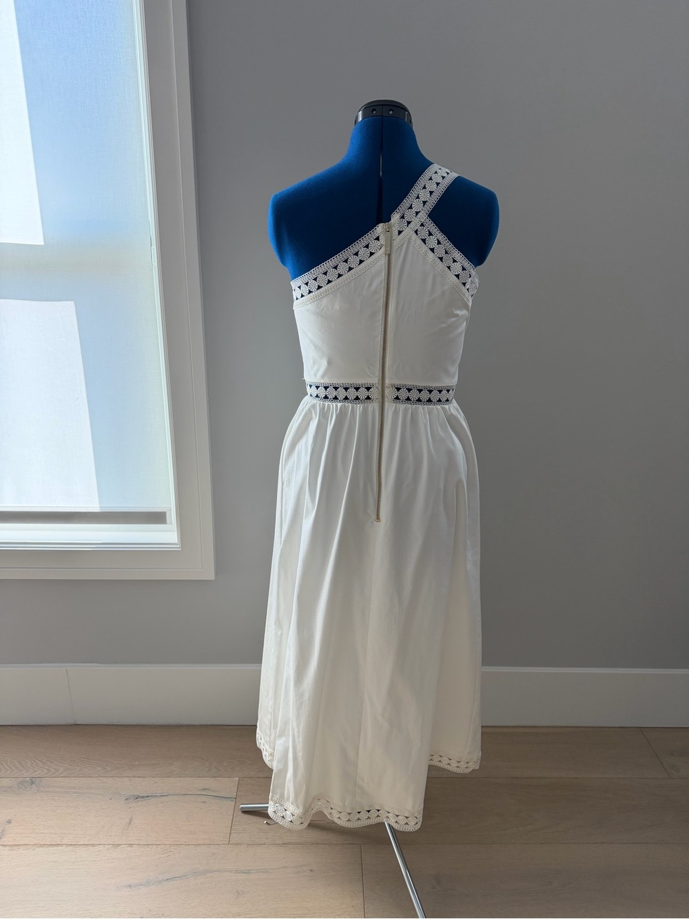 Ted Baker Off-White One-Shoulder Dress with Lace Trim - Picture 4 of 11